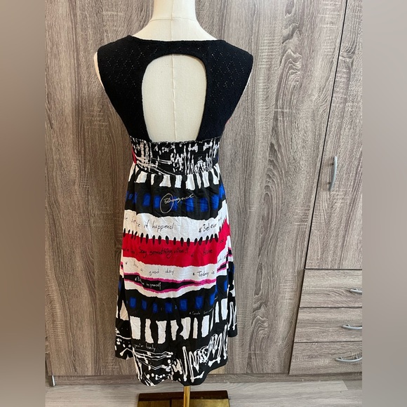 DESIGUAL Cute Abstract Striped Designer Dress. Size XL - Picture 2 of 14